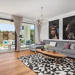 Luxury Hyperion With Private Pool And Garden Διαμέρισμα Μούρτερ