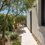 Luxury Hyperion With Private Pool And Garden * Murter