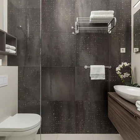 Luxury Hyperion With Private Pool And Garden Lägenhet *