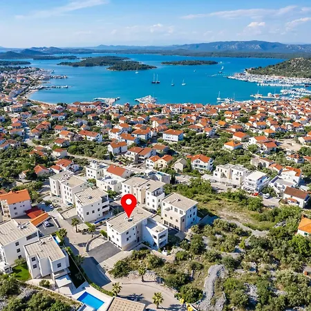 Luxury Hyperion With Private Pool And Garden *