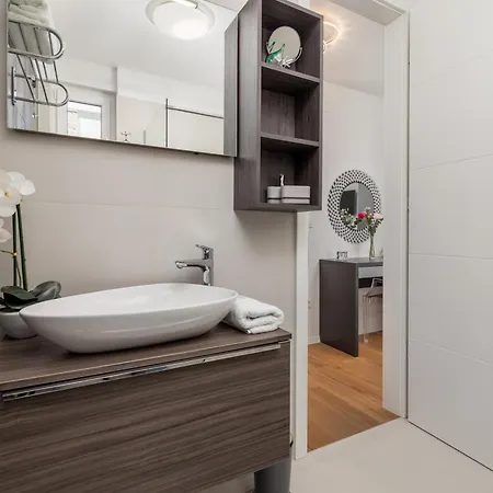 Luxury Hyperion With Private Pool And Garden *