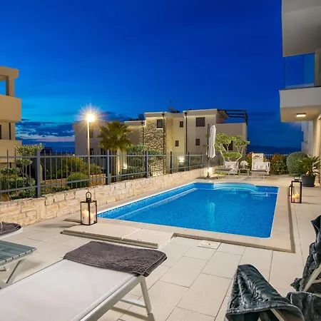 Luxury Hyperion With Private Pool And Garden 公寓