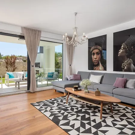 Luxury Hyperion With Private Pool And Garden Lägenhet Murter
