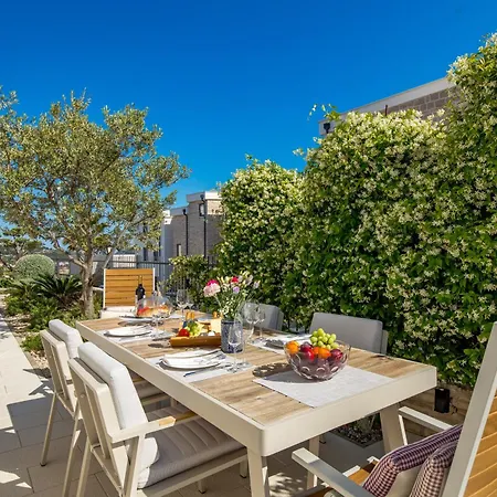 Luxury Hyperion With Private Pool And Garden *