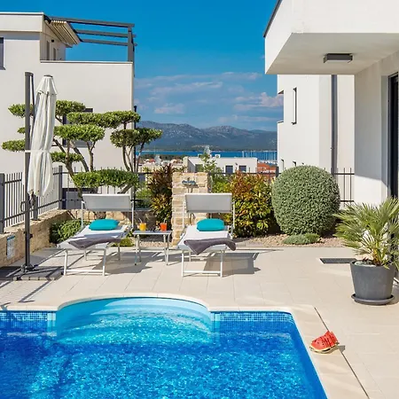 Luxury Hyperion With Private Pool And Garden *