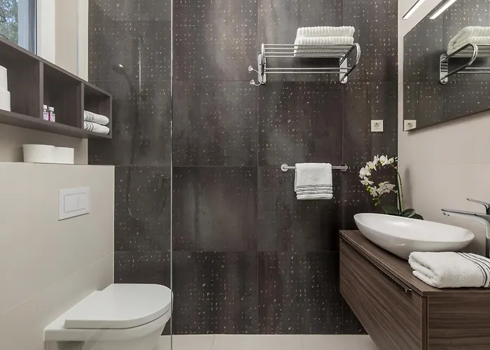 Luxury Hyperion With Private Pool And Garden Apartman *