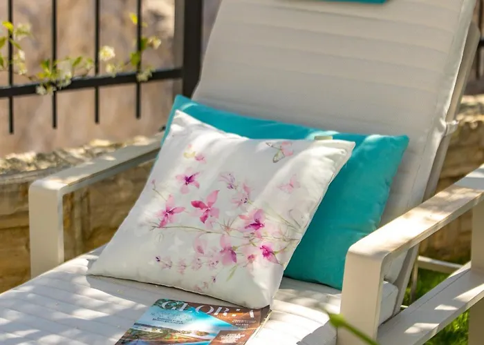 شقة Luxury Hyperion With Private Pool And Garden مورتير