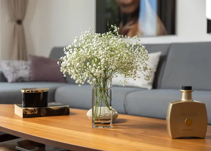 Luxury Hyperion With Private Pool And Garden شقة *