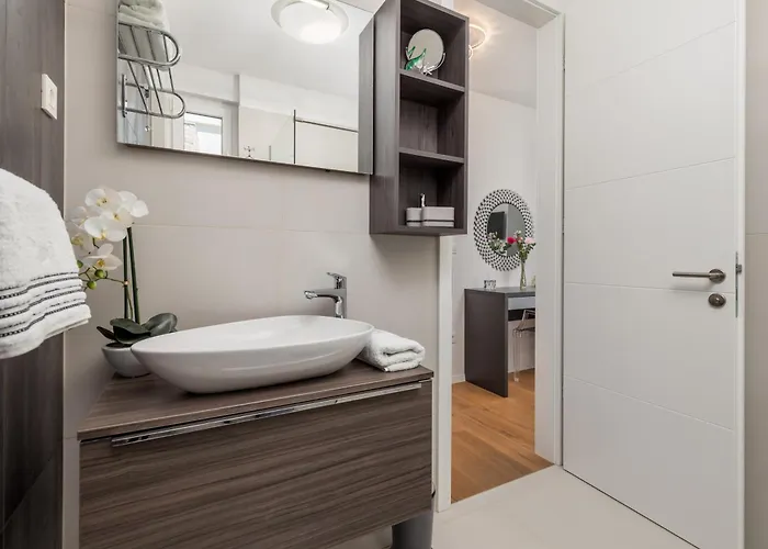 Luxury Hyperion With Private Pool And Garden *