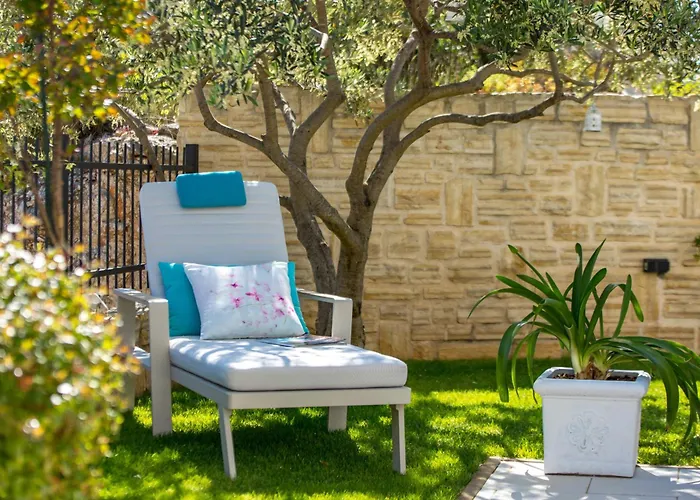 شقة Luxury Hyperion With Private Pool And Garden