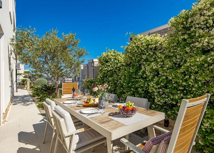 Luxury Hyperion With Private Pool And Garden *