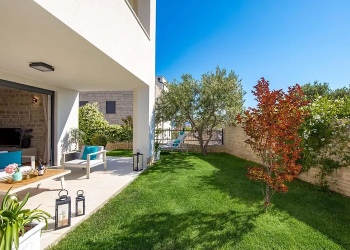 Apartmán Luxury Hyperion With Private Pool And Garden