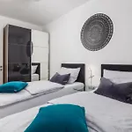 公寓 Luxury Hyperion With Private Pool And Garden 穆泰尔岛