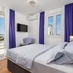 Luxury Hyperion With Private Pool And Garden 公寓 *