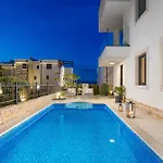 Luxury Hyperion With Private Pool And Garden *
