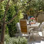 Luxury Hyperion With Private Pool And Garden 穆泰尔岛