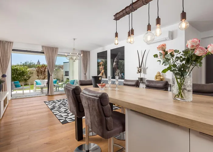 Luxury Hyperion With Private Pool And Garden *