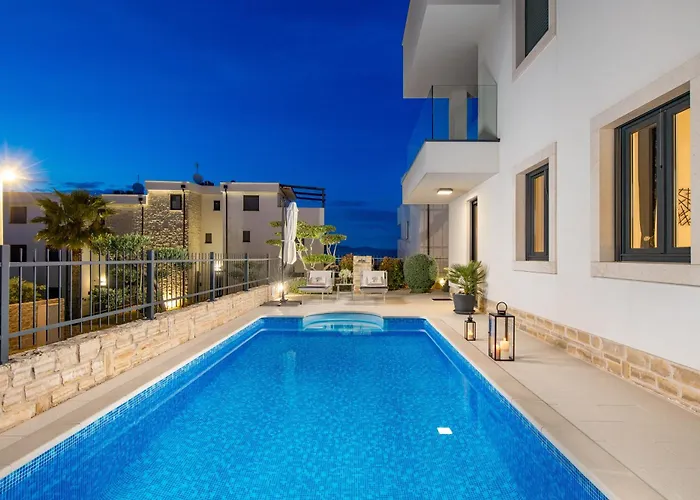 Luxury Hyperion With Private Pool And Garden *